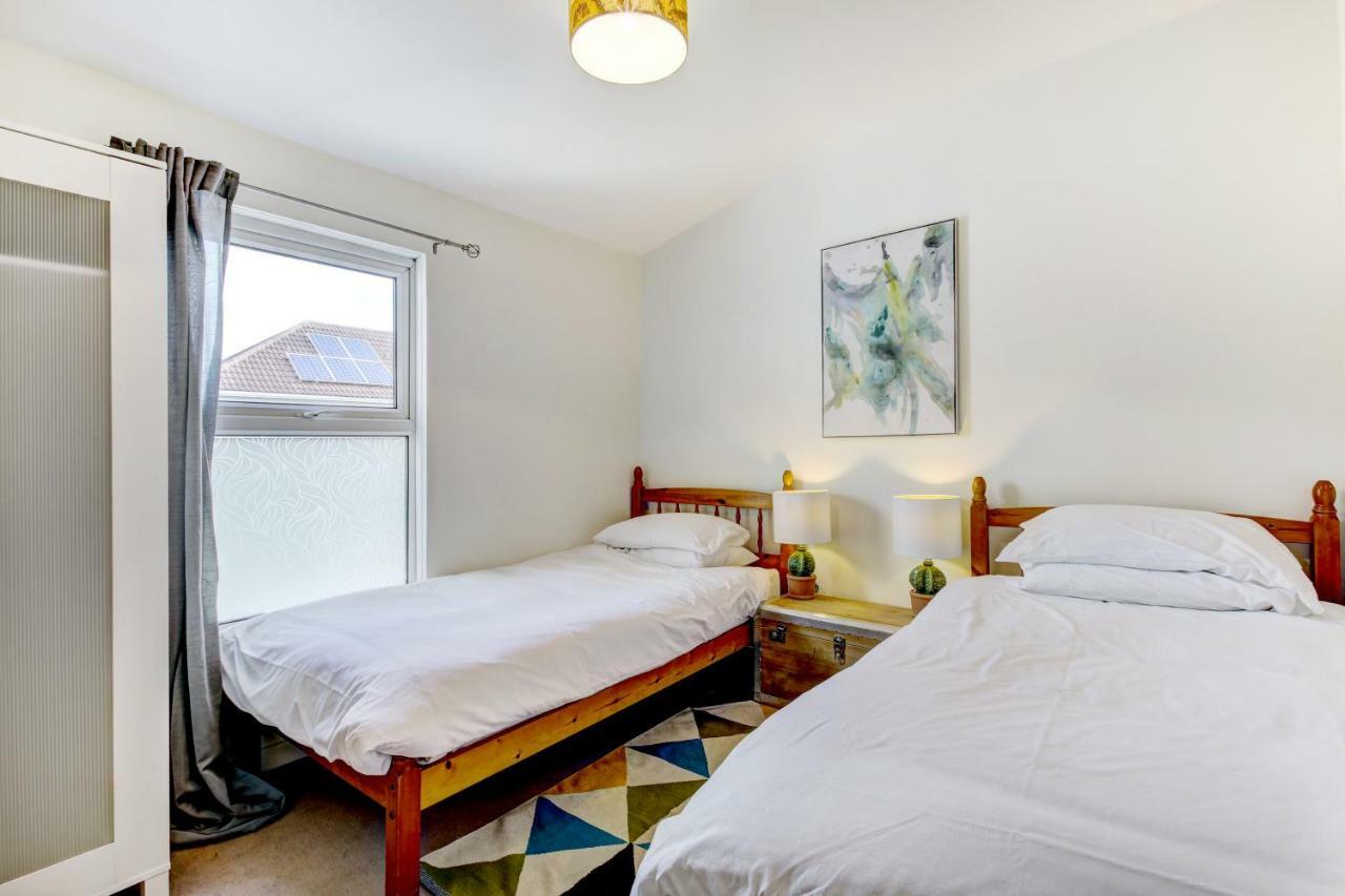 Villa Lovely 3 Bed House In Bristol Extérieur photo