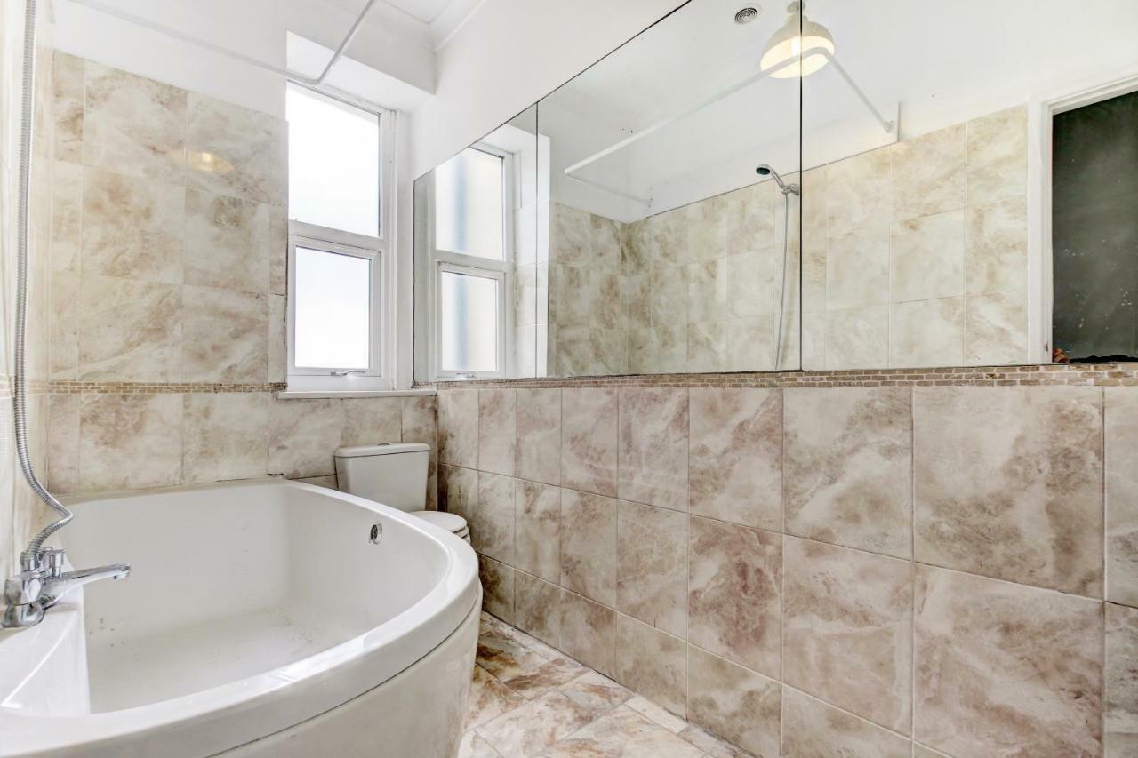 Villa Lovely 3 Bed House In Bristol Extérieur photo