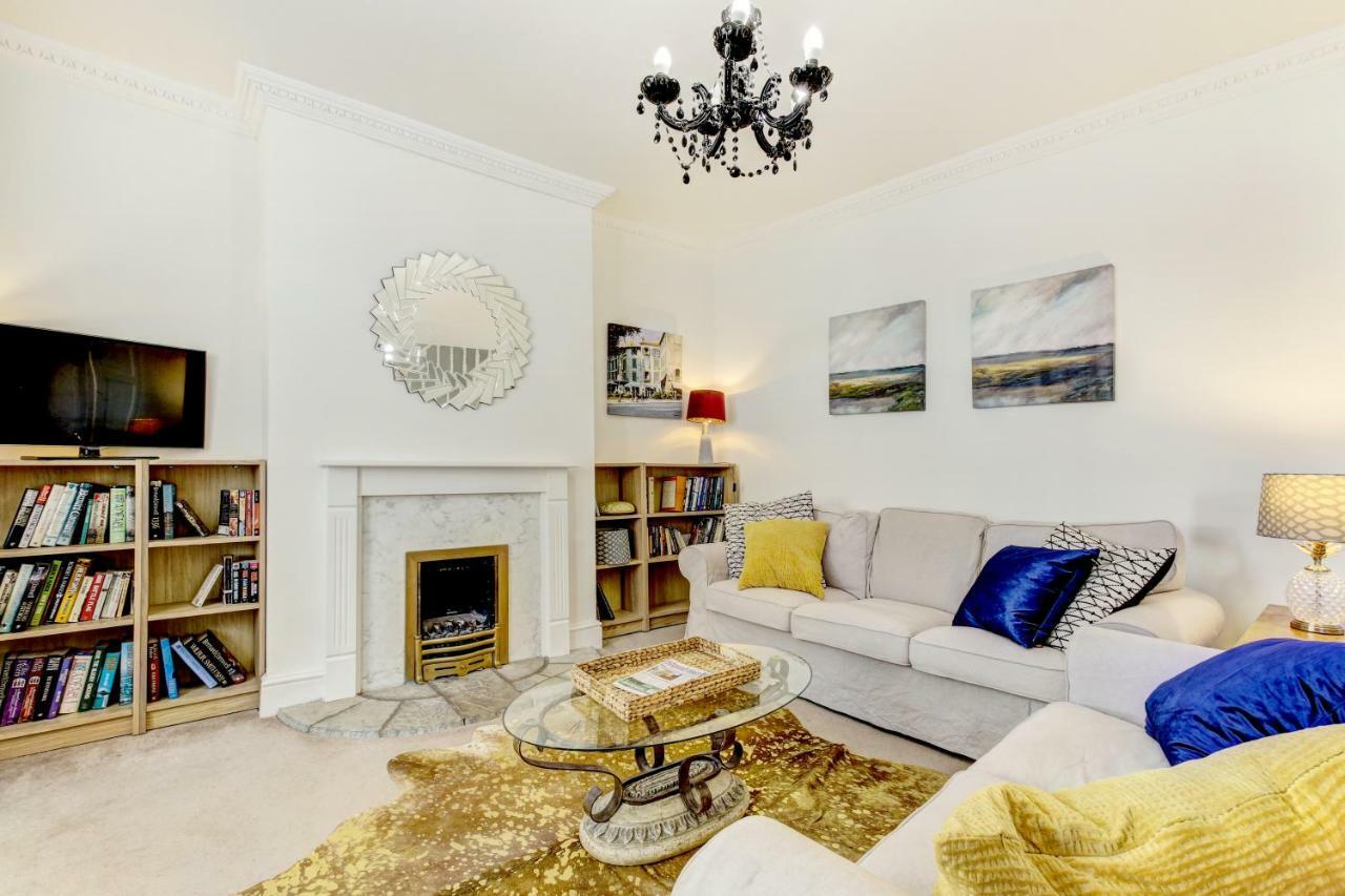 Villa Lovely 3 Bed House In Bristol Extérieur photo